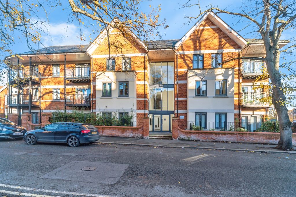 Additional image 18 of 2 bed flat for saleLinden Road, Bedford MK40