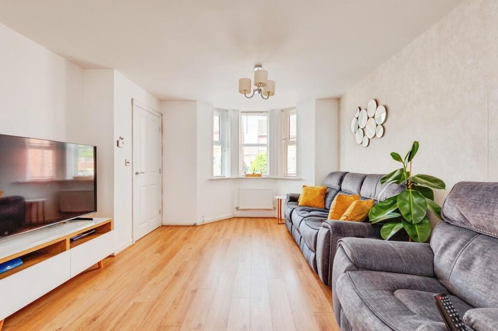 Property photo 1 of 3