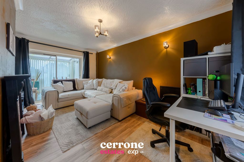 Property photo 3 of 21