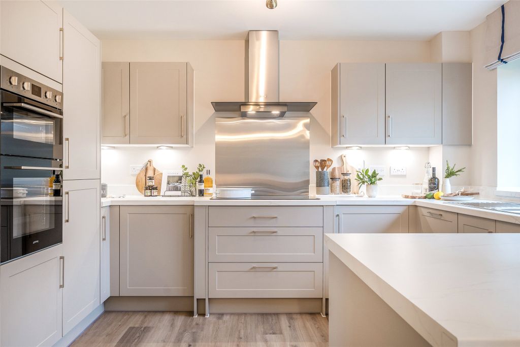 Property photo 3 of 14 Picture No. 16