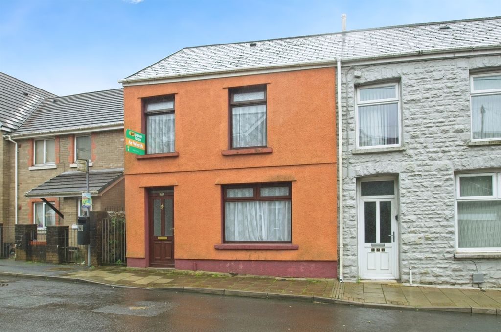 Property photo 1 of 17