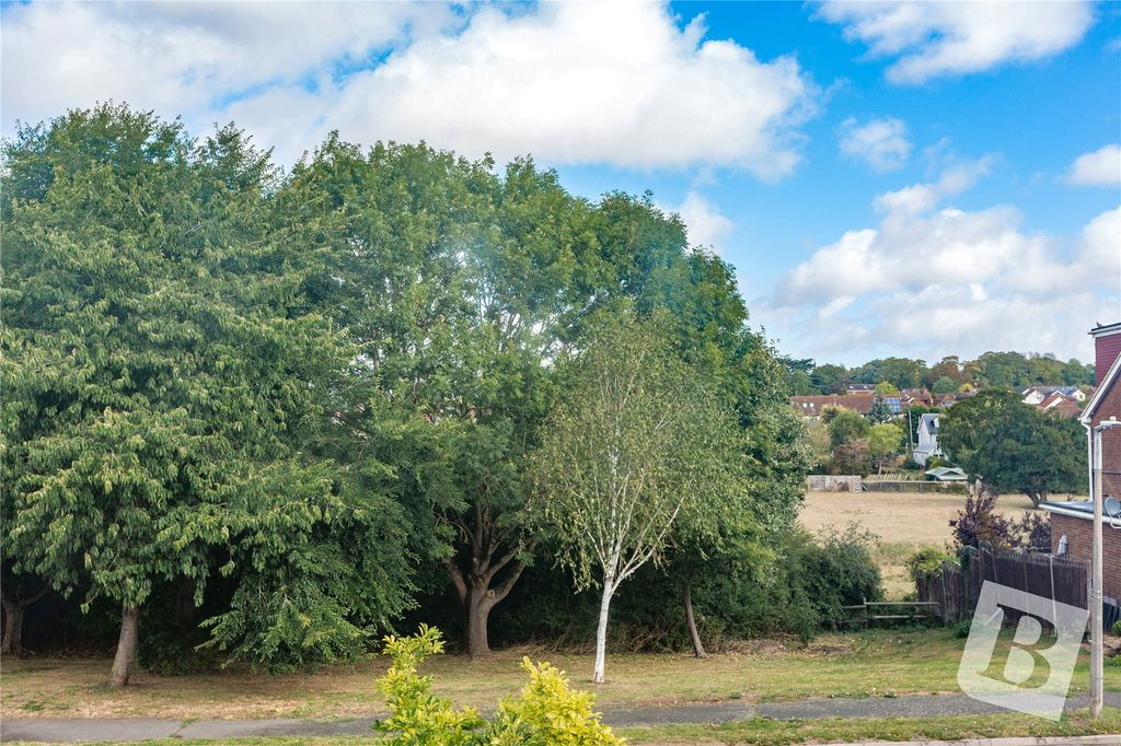 Property photo 2 of 9 Picture No. 17