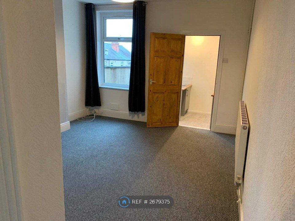 Property photo 2 of 10 Kitchen Diner