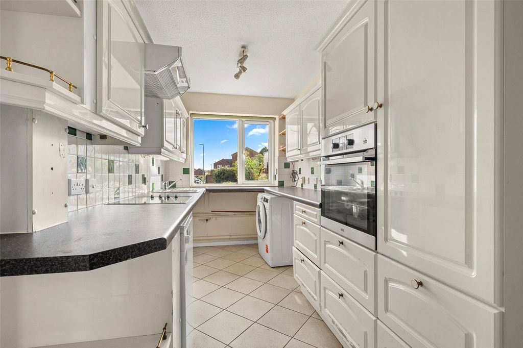 Property photo 2 of 10 Picture No. 03