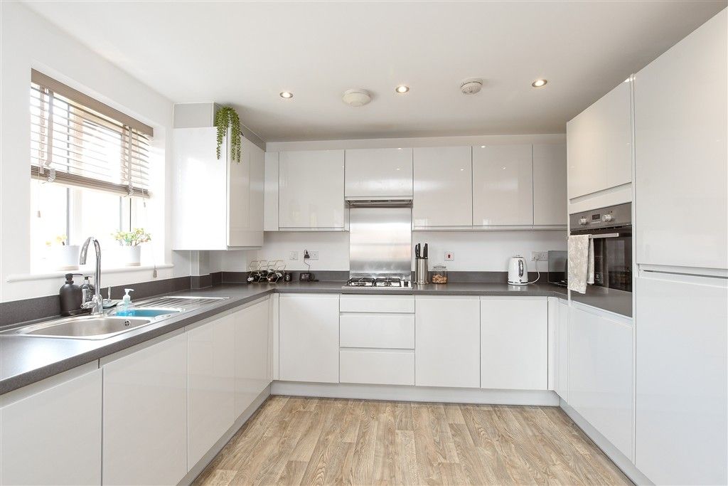 Property photo 1 of 11 Kitchen Lounge/Diner