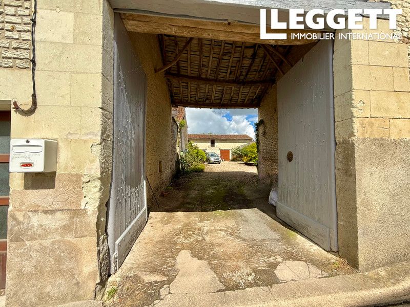 Property photo 2 of 10