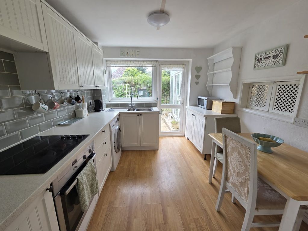 Property photo 2 of 23