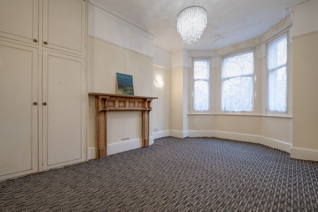 Property photo 3 of 25 05-c529Pd-Ara-81866-88 New Church Road-Flat1-1.Jpg