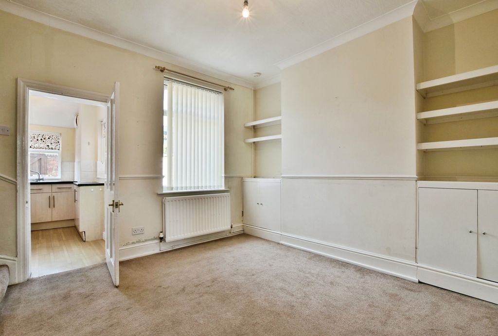Property photo 3 of 18 Pbox-Img.Jpg