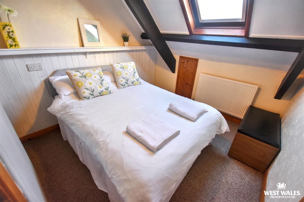 Additional image 10 of 3 bed flat for saleEnfield Road, Broad Haven, Haverfordwest SA62