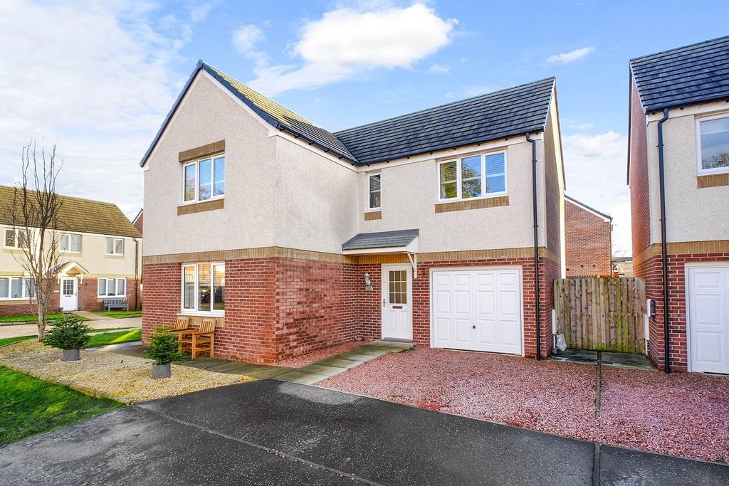 Property photo 1 of 23