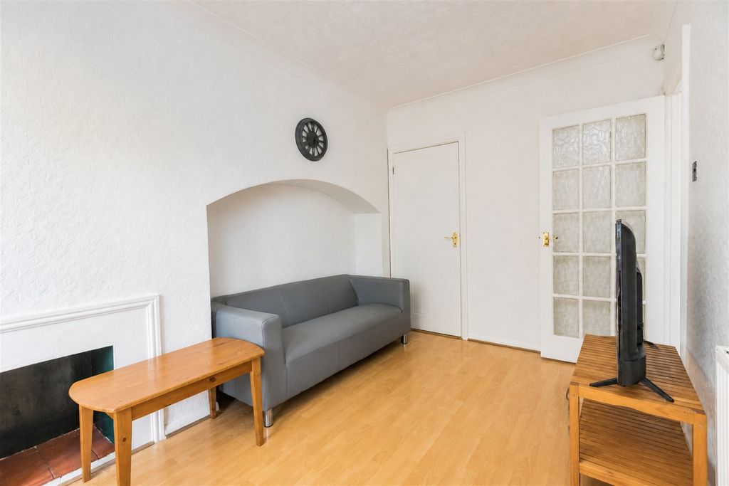 Property photo 2 of 11 Img_9466.Jpg