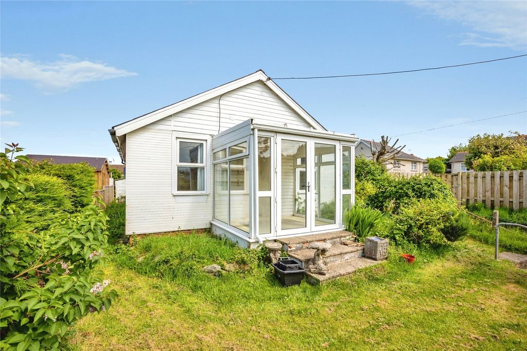 Property photo 1 of 19 Picture No. 01