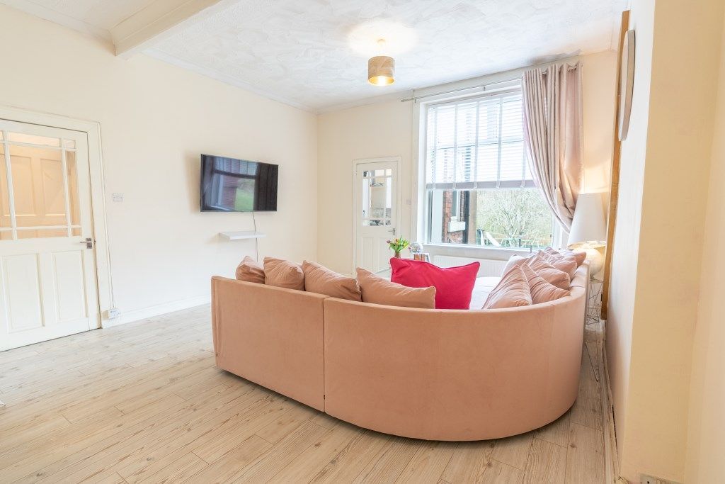 Property photo 3 of 17 Gallery