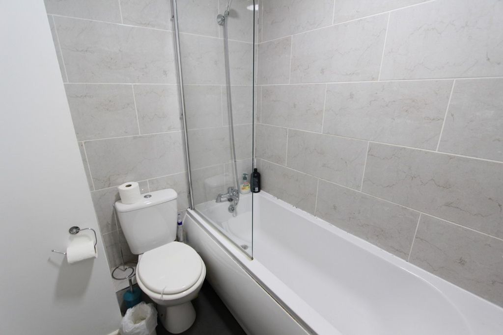 Property photo 3 of 4