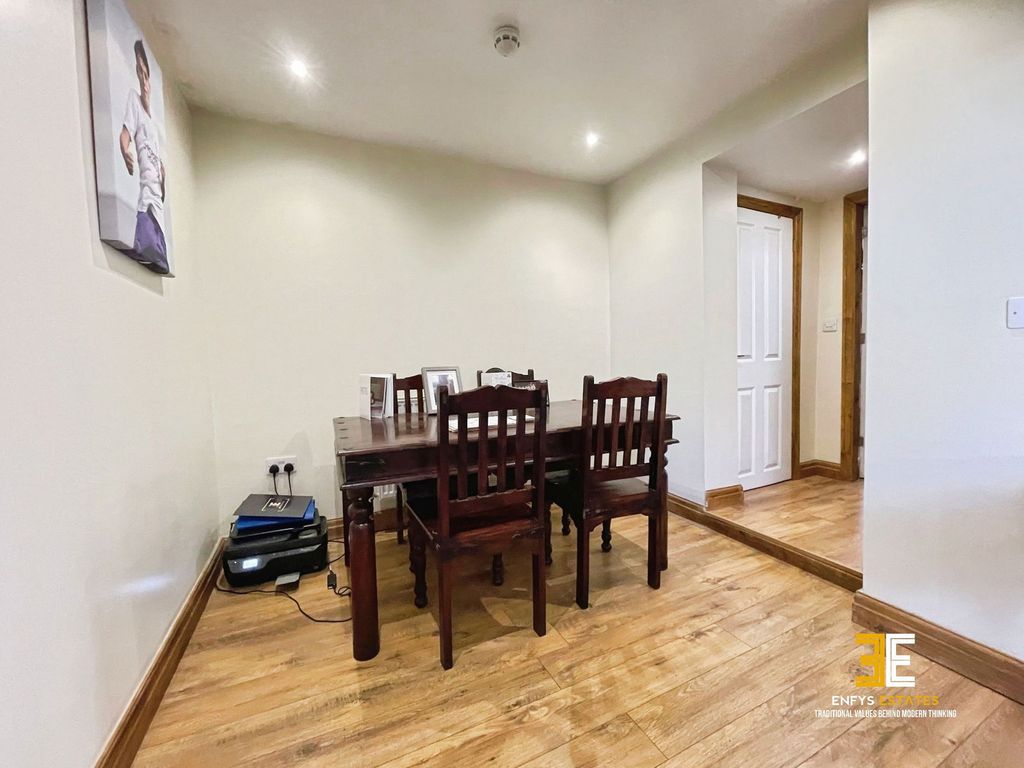 Additional image 37 of 8 bed terraced house for saleDeganwy Avenue, Llandudno LL30