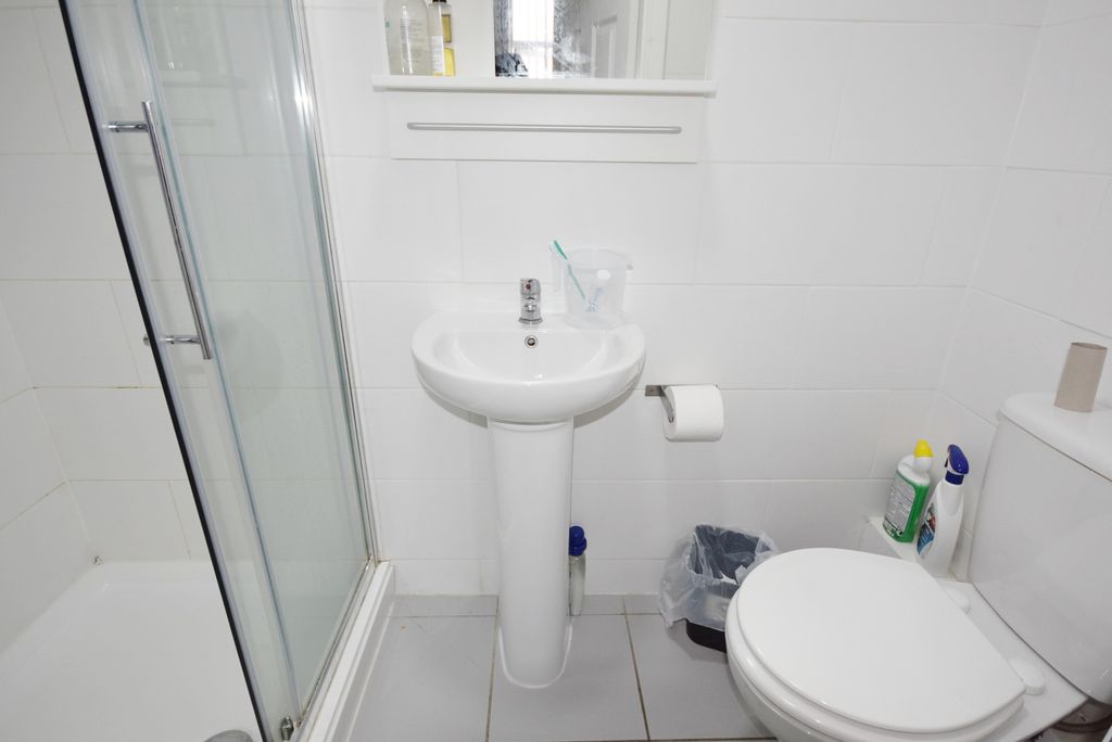 Property photo 2 of 3