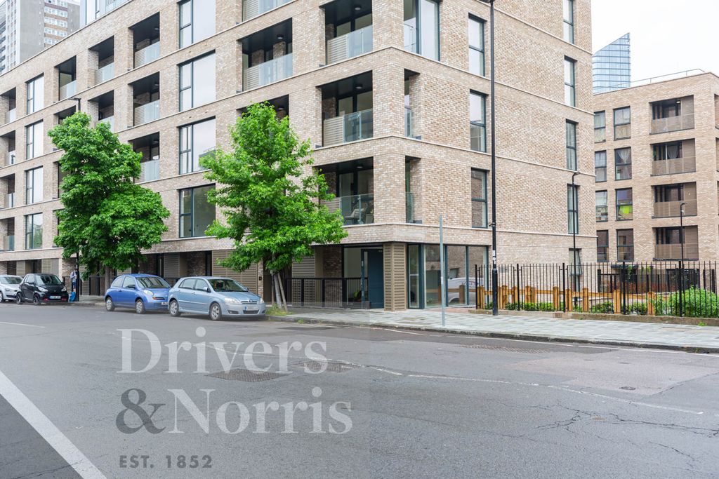 Property photo 1 of 8