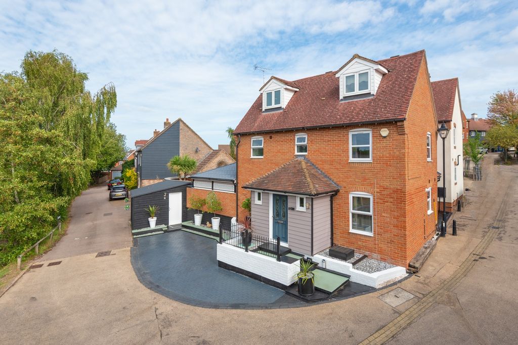 Property photo 1 of 25 5432363