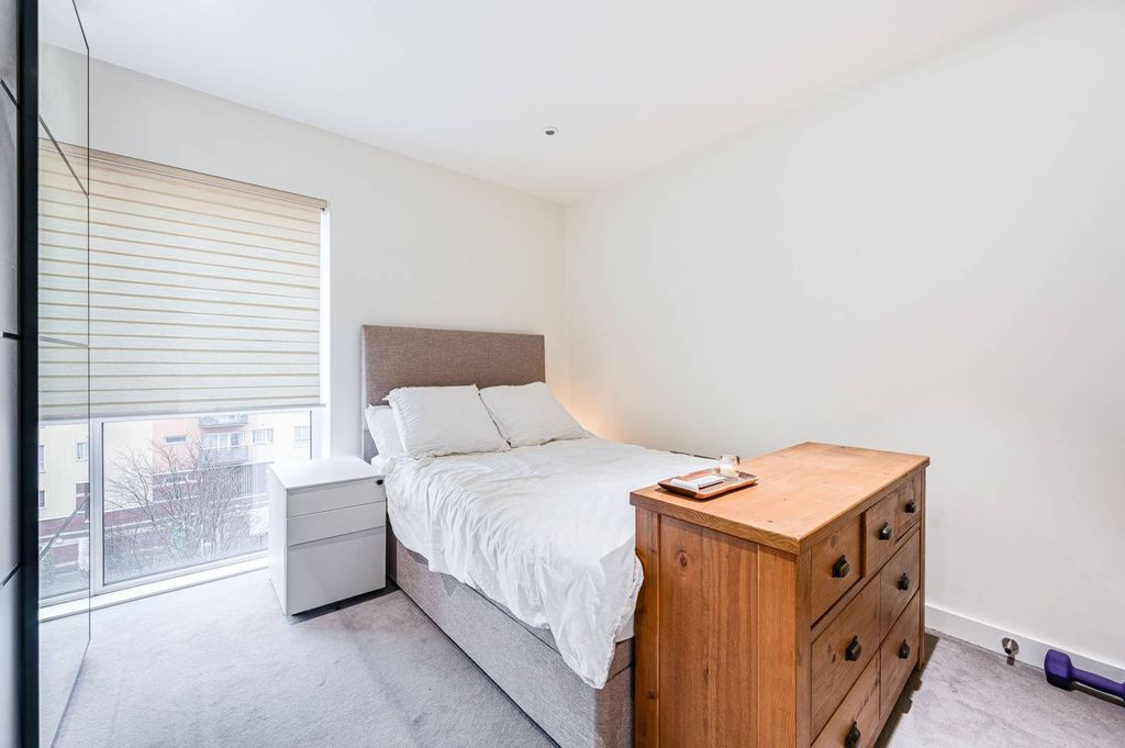 Property photo 2 of 29