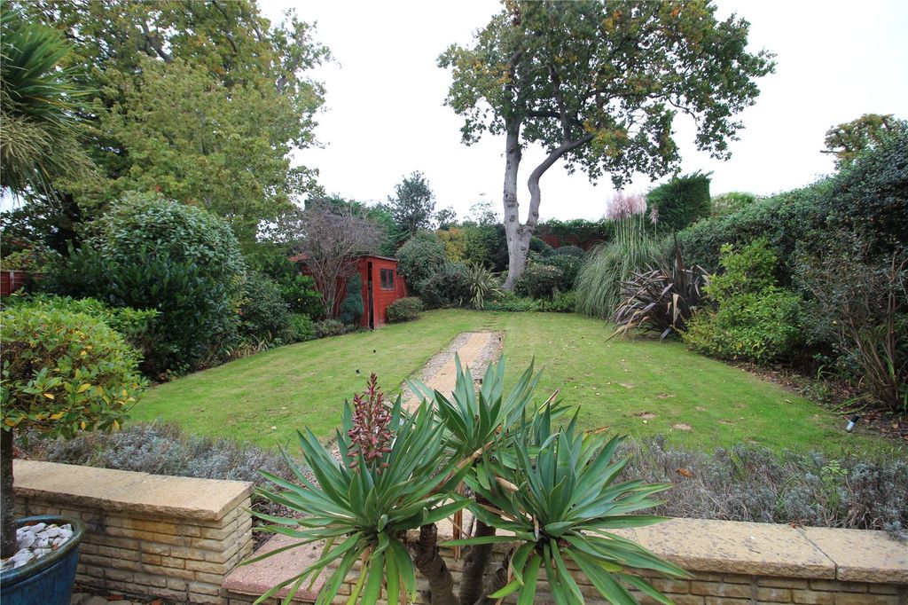 Property photo 2 of 15 Picture No. 04