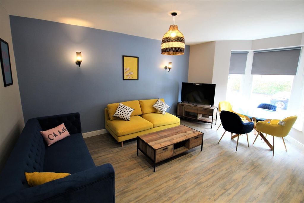 Property photo 3 of 6 Img_2169 (2).Jpg