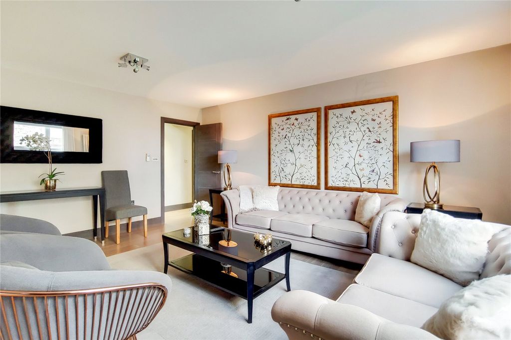 Property photo 2 of 14 Picture No. 02