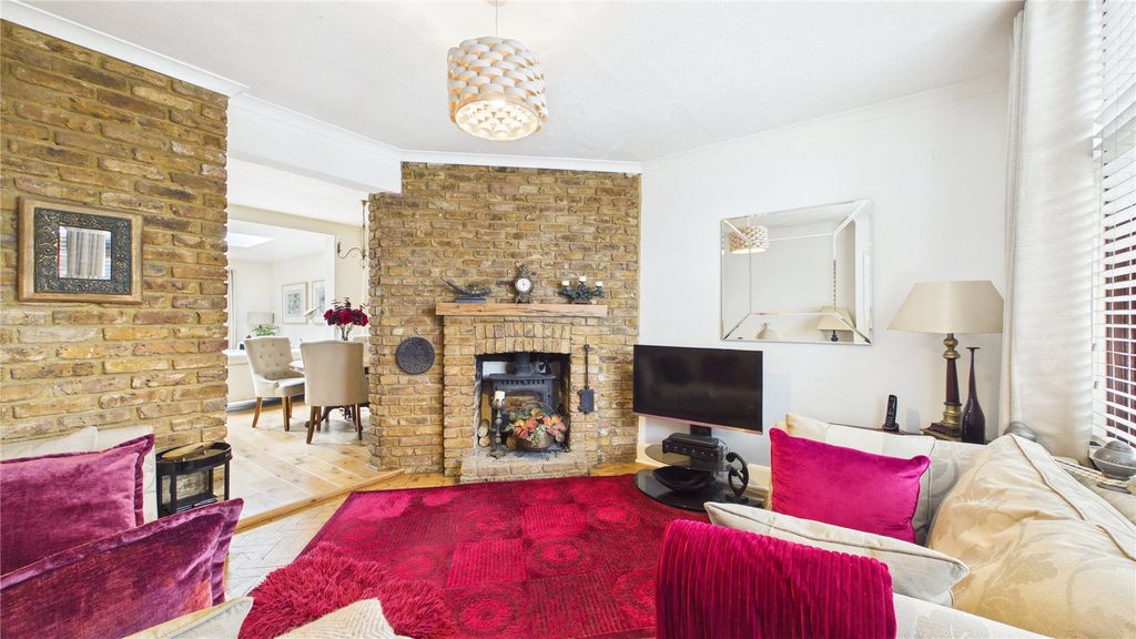 Property photo 3 of 19 Picture 3