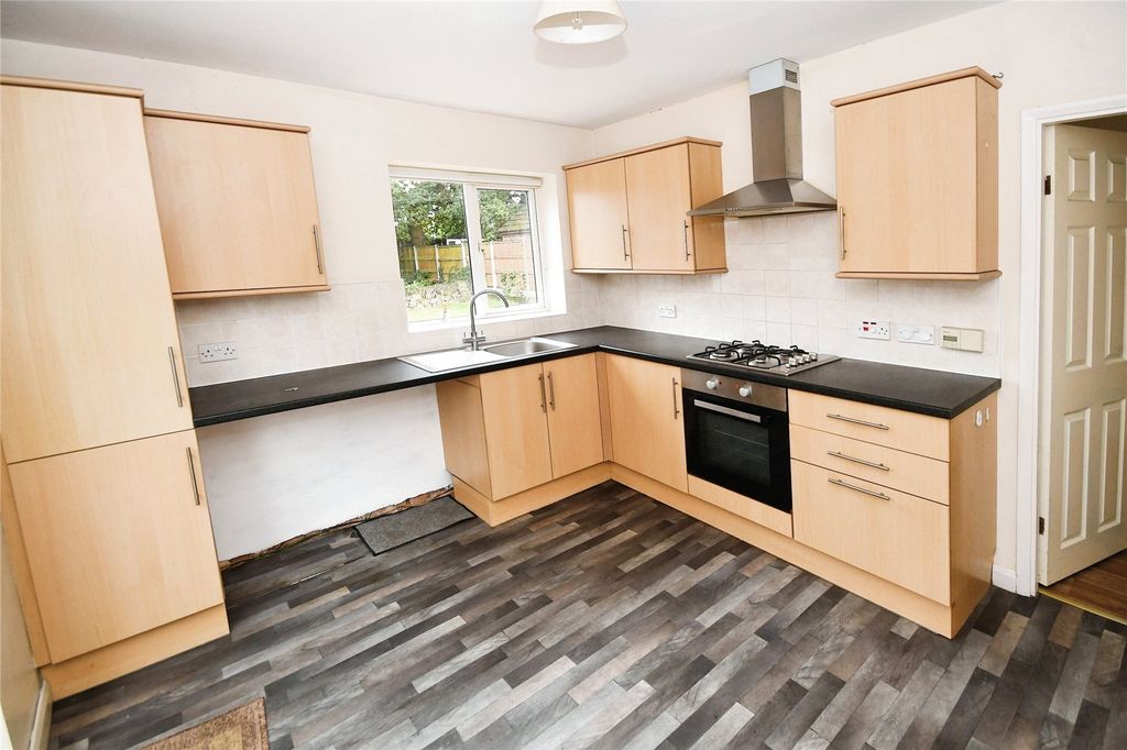 Property photo 3 of 8 Picture No. 02