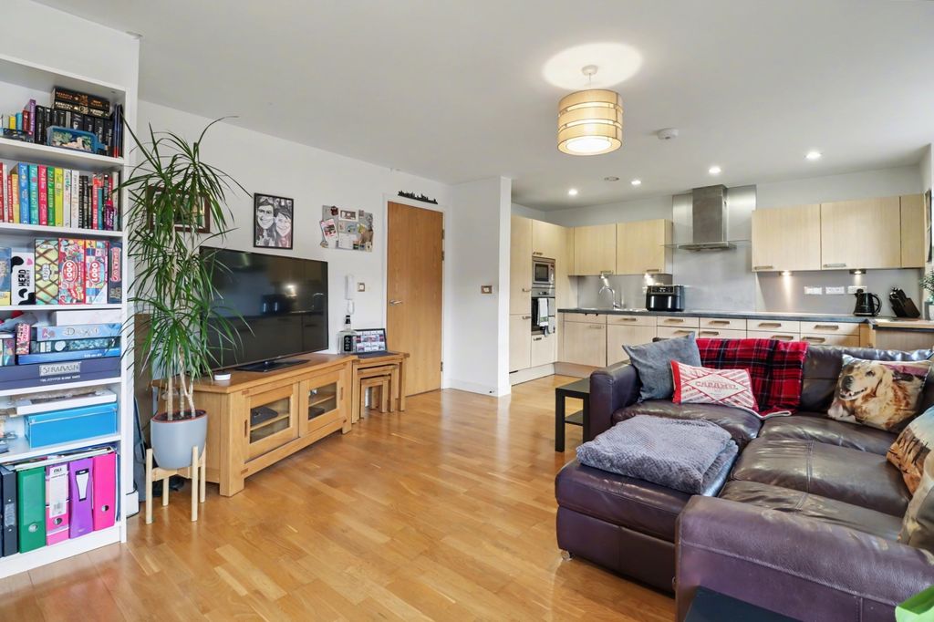 Property photo 1 of 17 Img_0526