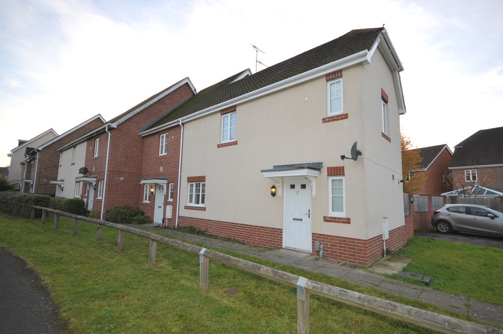 Property photo 1 of 7 St Swithins Road