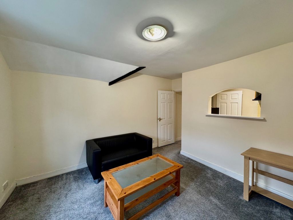 Property photo 3 of 13 Img_293_12_Original