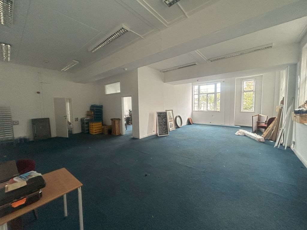Property photo 2 of 7 Picture No. 03