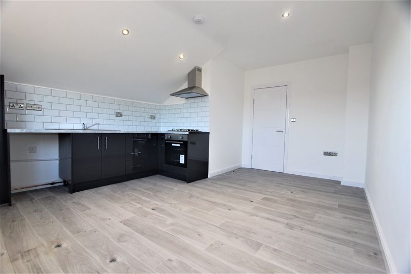 Property photo 1 of 9 Photo 11