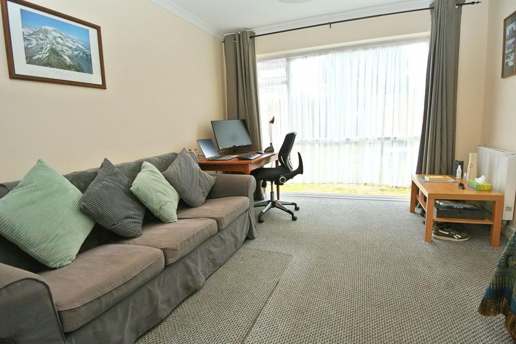 Property photo 2 of 11 liv3 (4).Jpg