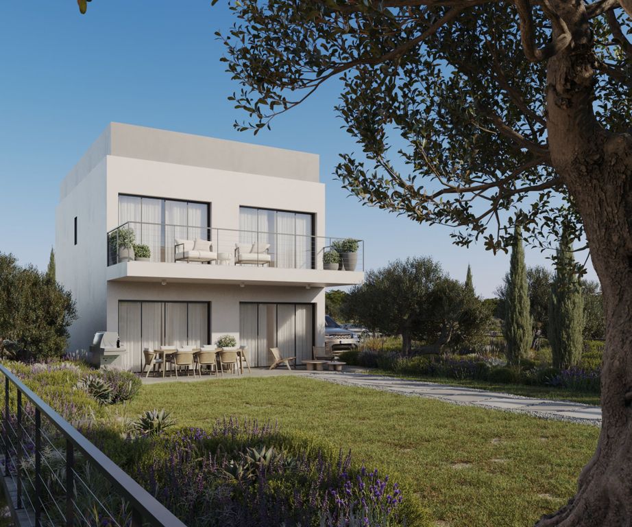 Property photo 2 of 9