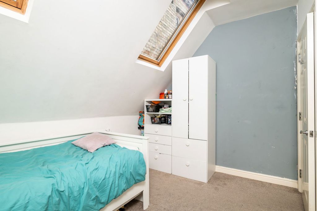 Additional image 18 of 2 bed flat for saleKingsley Avenue, Fairfield, Hitchin SG5