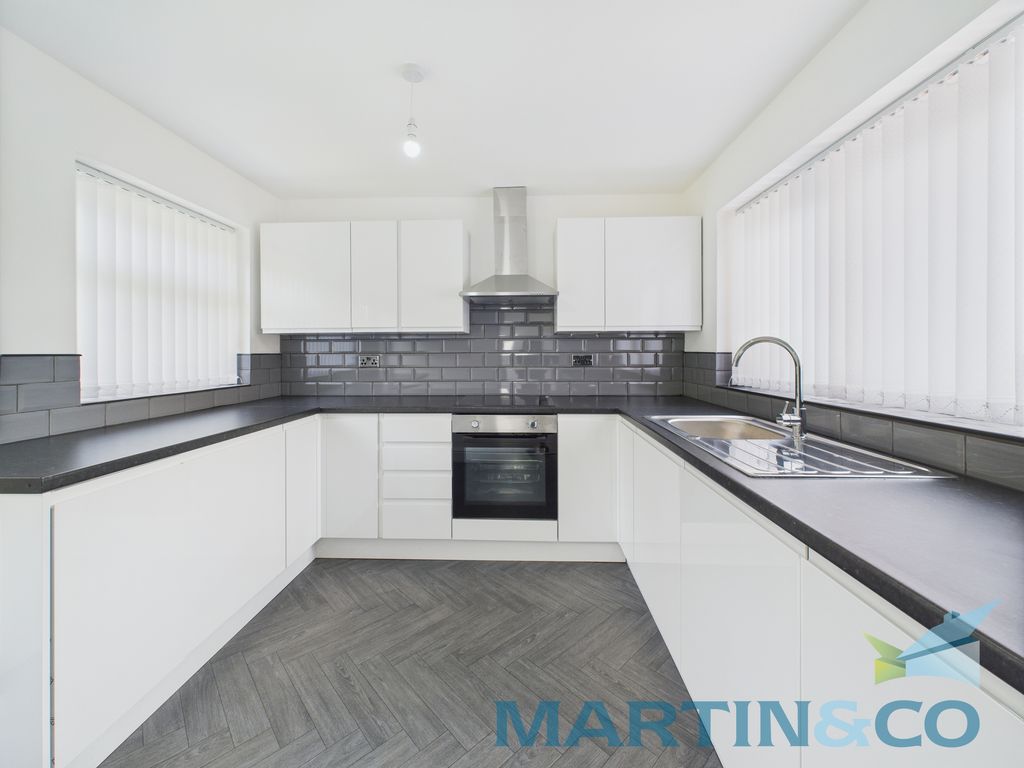 Property photo 2 of 22 Cam01870G0-Pr0172-Still025