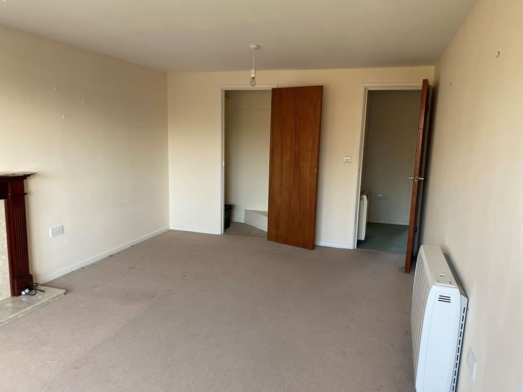 Property photo 3 of 7 Image 3