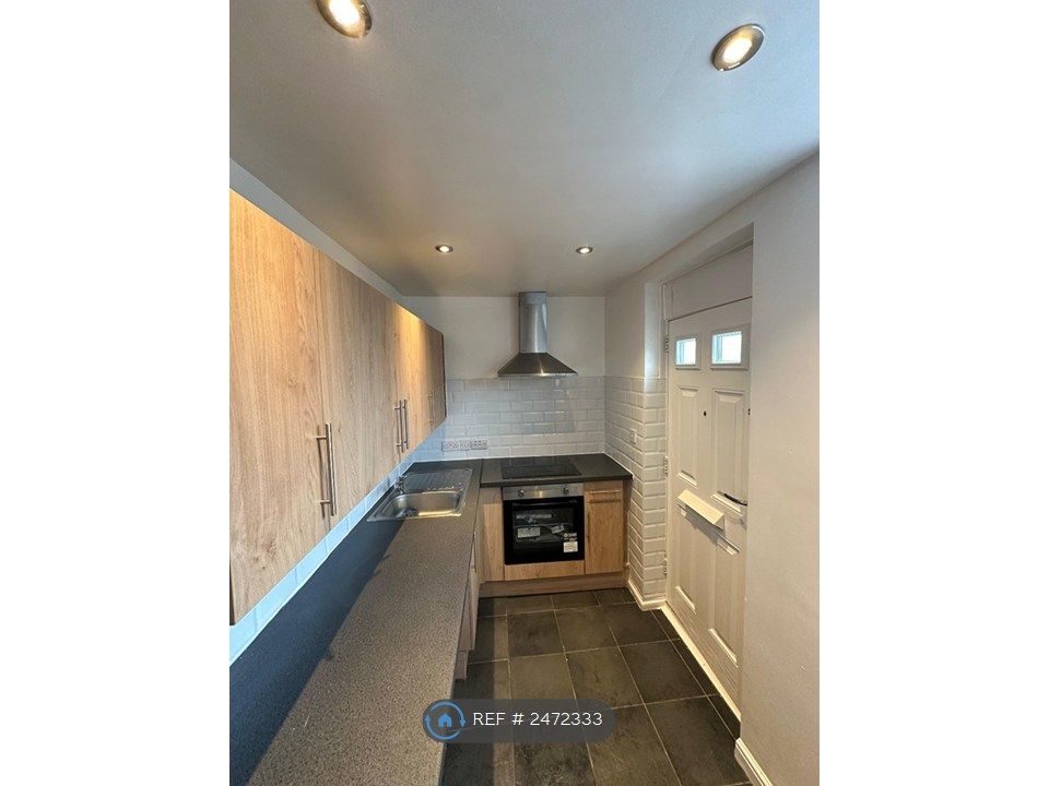 Property photo 1 of 5 Kitchen