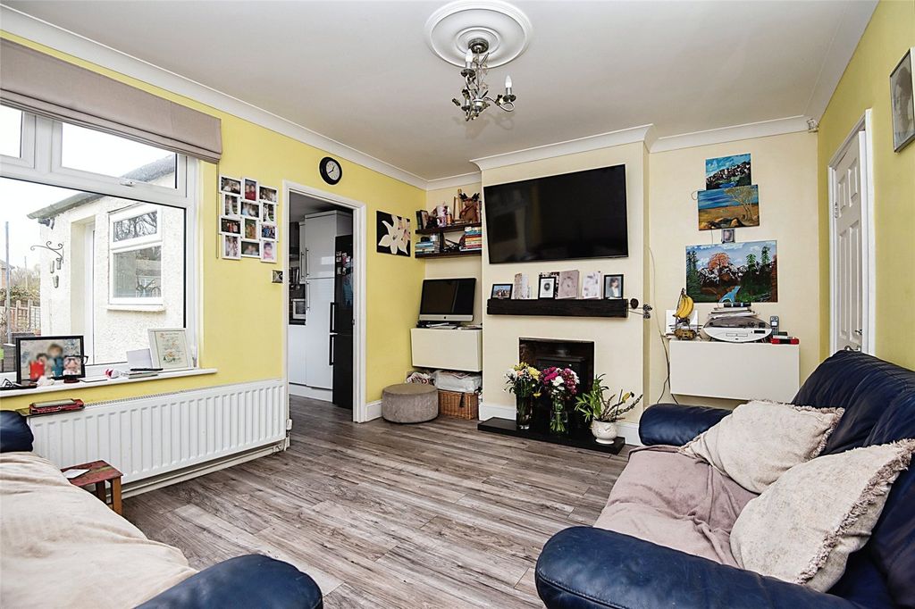 Property photo 3 of 15 Picture No. 07