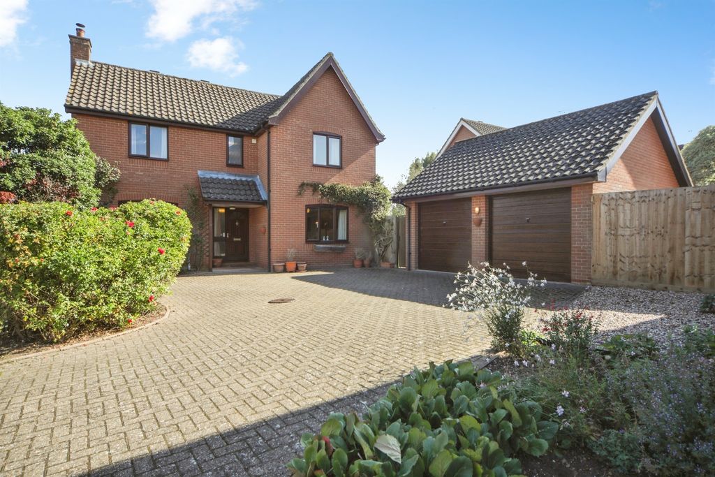 Property photo 1 of 19