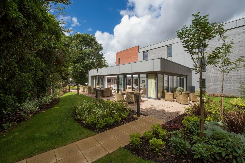 Property photo 1 of 26 Century-Gardens-05 (Large).Jpg