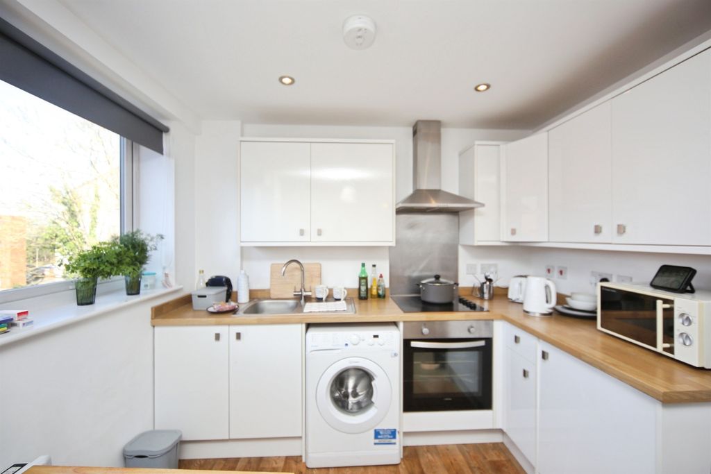 Property photo 2 of 16