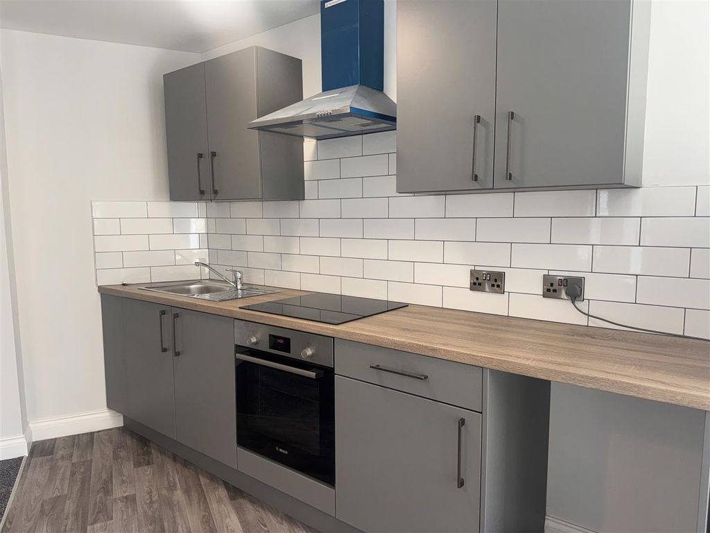 Property photo 3 of 8 Open Plan Lounge Kitchen Area