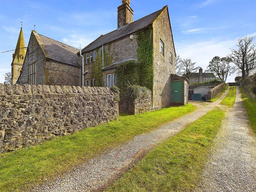 Property photo 1 of 30 Cam04884G0-Pr0025-Still029.Jpg