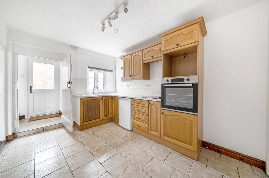 Property photo 3 of 19 Picture No. 13