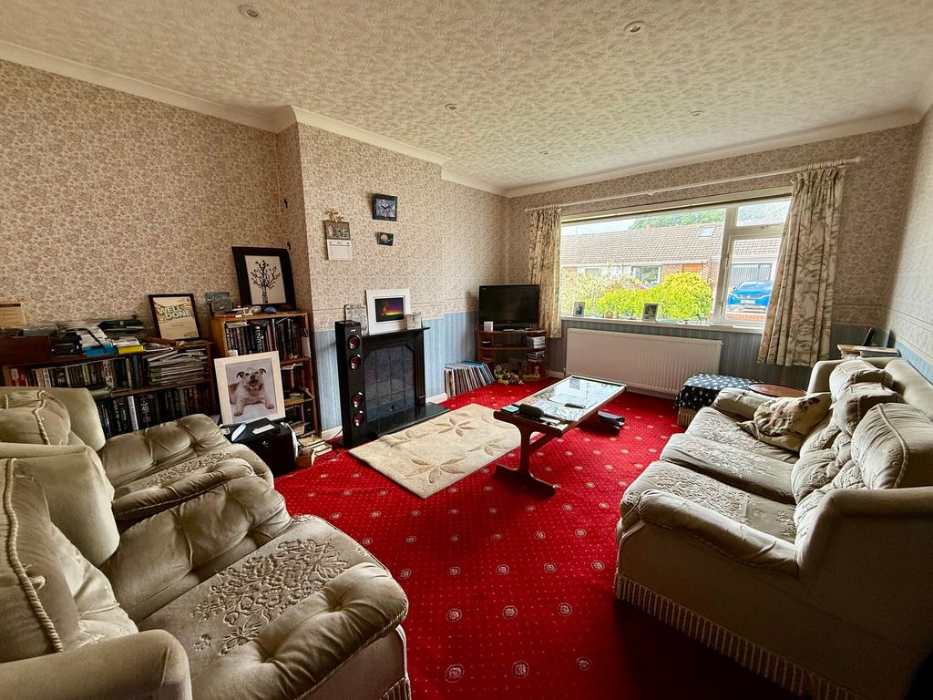 Property photo 3 of 20