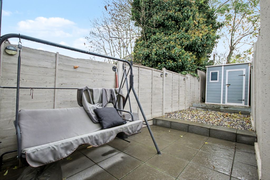 Property photo 2 of 8 Gallery