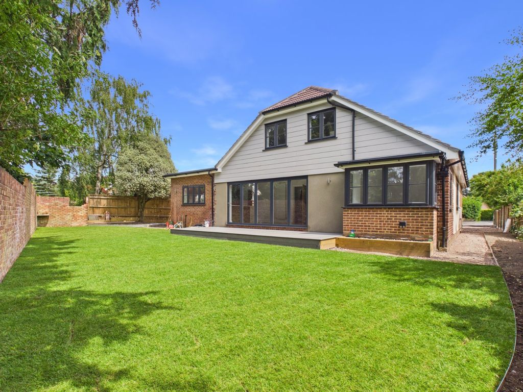 Property photo 2 of 17 Picture No. 22